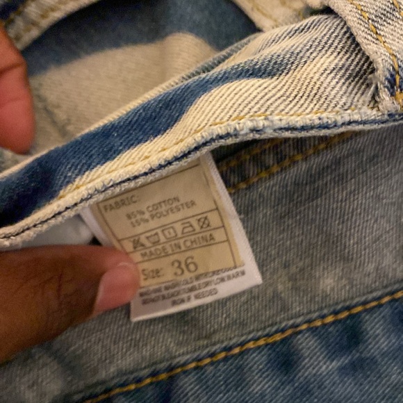 Men Ripped Jeans - Picture 3 of 3